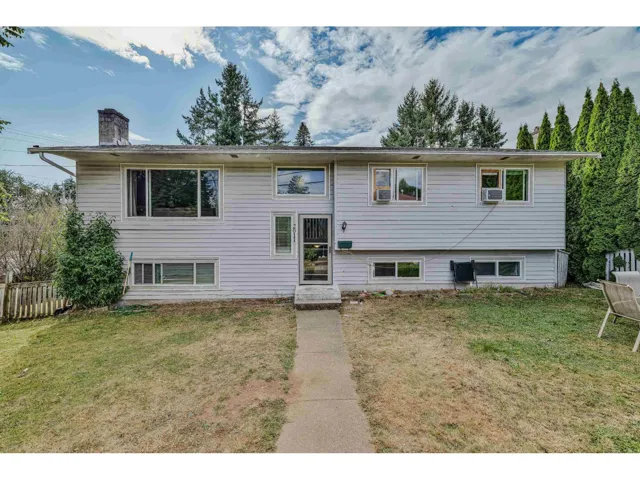 2011 MCMILLAN ROAD, Abbotsford, British Columbia V2S4Y3