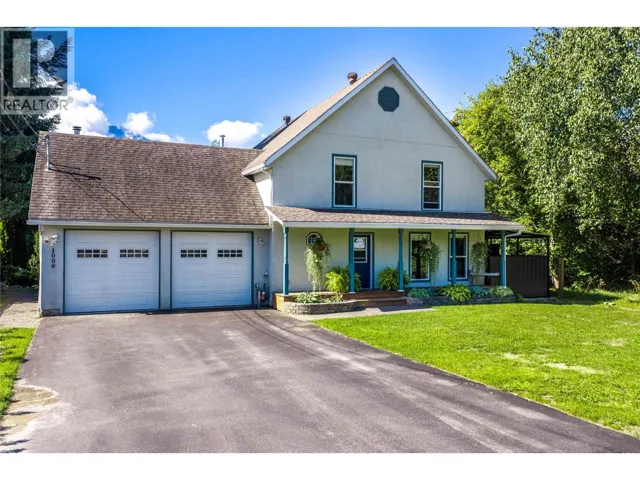 1009 Eighth Street, Revelstoke, British Columbia V0E2S0