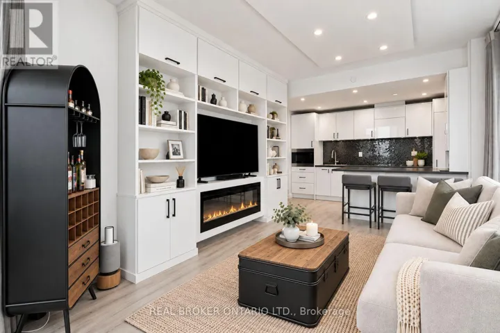 2002 - 21 WIDMER STREET, Toronto (Waterfront Communities), Ontario M5V0B8
