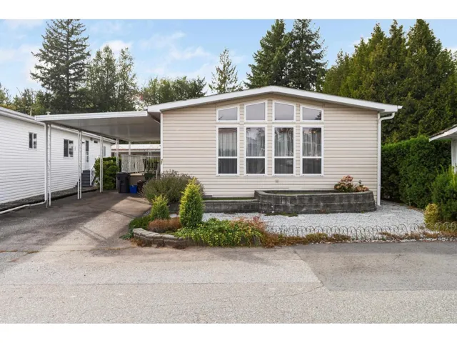 27 24330 FRASER HIGHWAY, Langley, British Columbia V2Z1N2