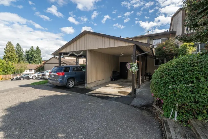 9 32870 BEVAN WAY, Abbotsford, British Columbia V2S6R3