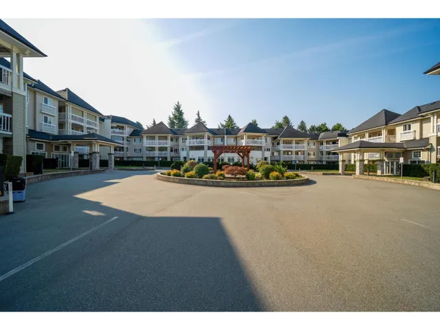311 22022 49 AVENUE, Langley, British Columbia V3A3R9