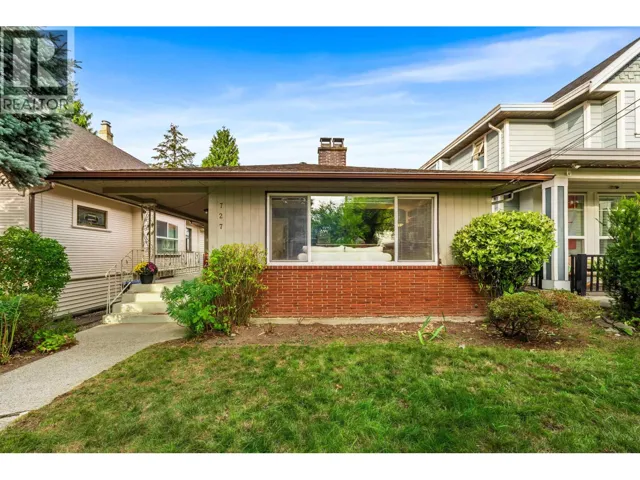 727 SECOND STREET, New Westminster, British Columbia V3L2N1