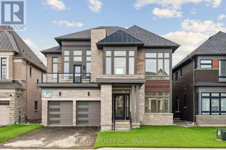 17 GARRIOCK HALL AVENUE, King (King City), Ontario L7B0S8