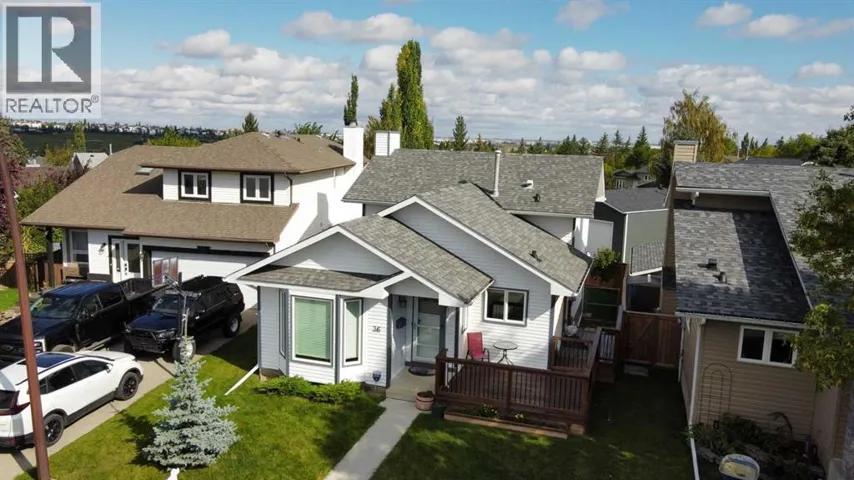 36 Sandpiper Way NW, Calgary, Alberta T3K3C6
