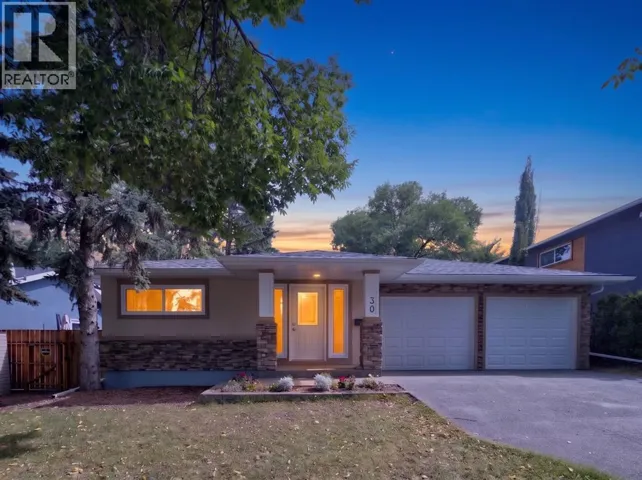 30 Wimbledon Drive SW, Calgary, Alberta T3C3J4