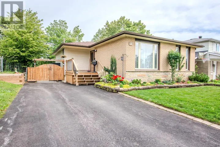 12 DAPHNE CRESCENT, Barrie (Cundles East), Ontario L4M2Y8