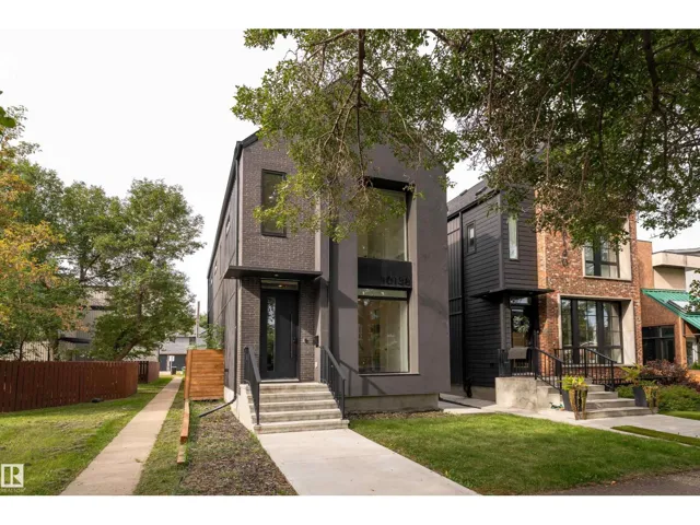 10138 90 ST NW NW, Edmonton, Alberta T5H1R6