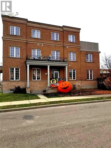 66 LEITCH AVENUE, Toronto (York University Heights), Ontario M3J0C9