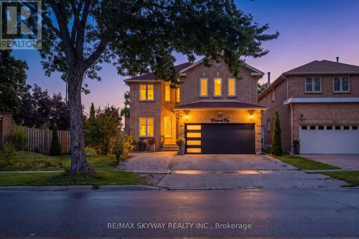 743 WINTERTON WAY, Mississauga (Hurontario), Ontario L5R3H7
