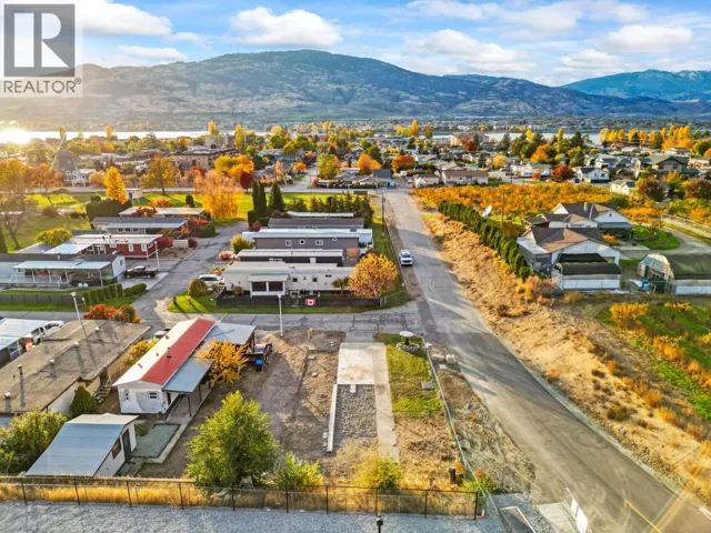 4911 Cedar Lane Unit# 30, Osoyoos, British Columbia V0H1V3