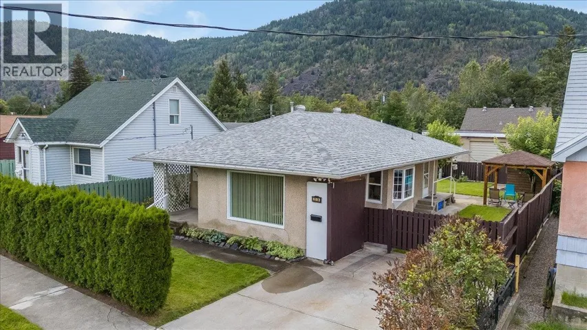 2038 Sixth Avenue, Trail, British Columbia V1R3B5