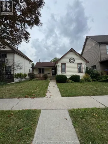 425 CHILVER ROAD, Windsor, Ontario N8Y2J8