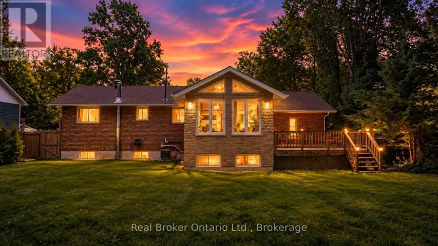 16 MUNDY AVENUE, Tiny, Ontario L9M0B5