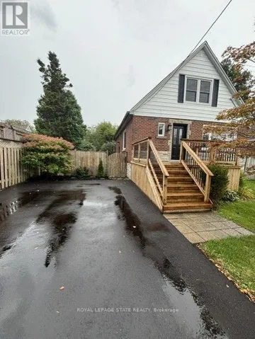 46 DELEVAN CRESCENT, Hamilton (Hill Park), Ontario L9A4A7