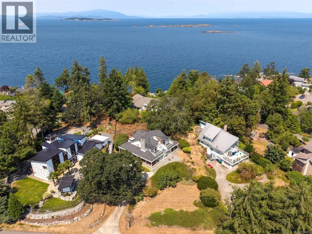 3481 Grilse Rd, Nanoose Bay, British Columbia V9P9H8