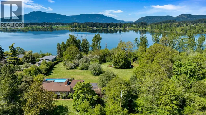 6364 Deykin Ave, Duncan, British Columbia V9L5R2