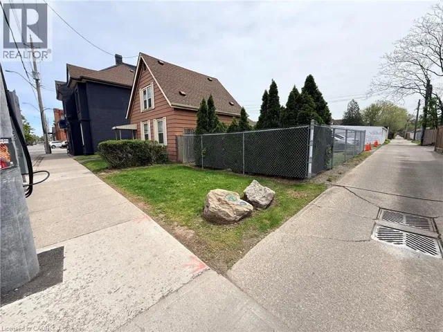 356 BARTON Street E, Hamilton, Ontario L8L2X9