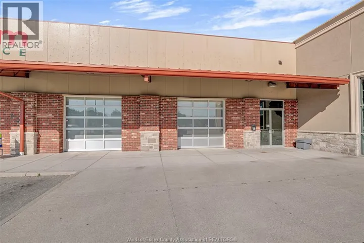 1030 WALKER ROAD, Windsor, Ontario N8Y2N5