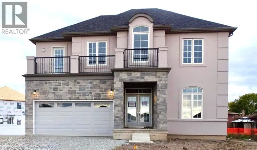 204 BETHUNE Avenue, Welland, Ontario L3B0H6