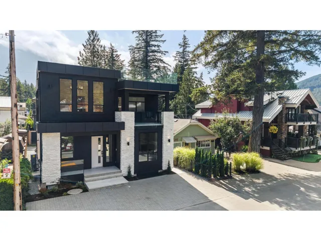 278 FIR STREET, Cultus Lake North, Cultus Lake, British Columbia V2R4Y5