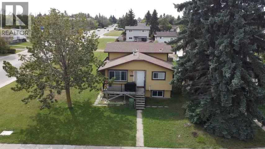 3 Gibson Close, Red Deer, Alberta T4P2Z3
