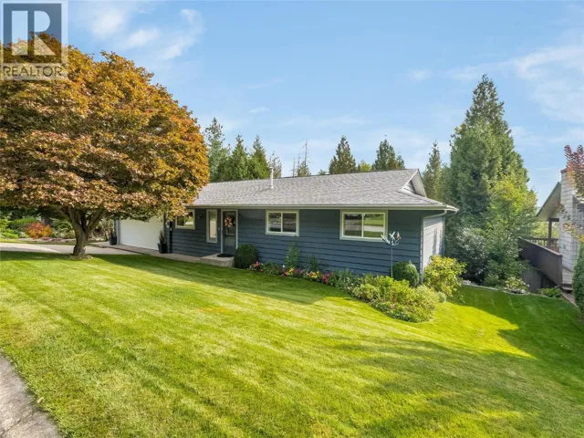 1329 Grosvenor Place, Castlegar, British Columbia V1N3X8