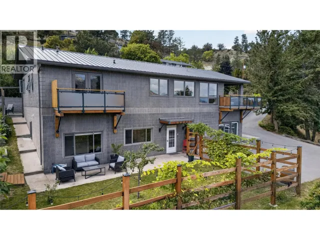 241 Oak Avenue, Kaleden, British Columbia V0H1K0