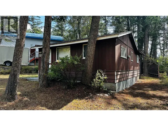 4888 Wills Road, Fairmont Hot Springs, British Columbia V0B1L1