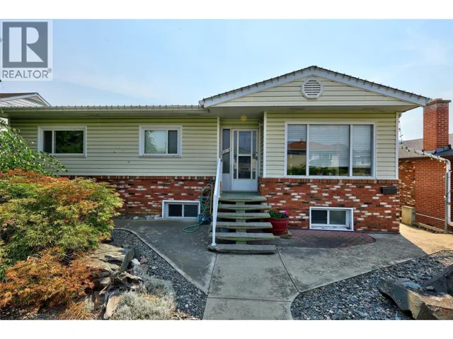 1019 Moncton Avenue, Kamloops, British Columbia V2B1S5
