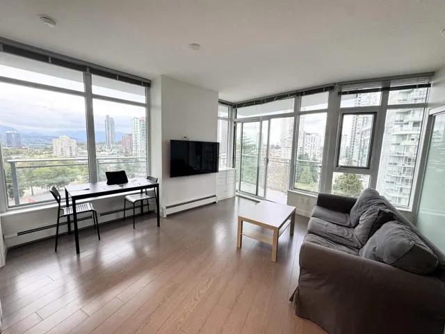 1112 13308 CENTRAL AVENUE, Surrey, British Columbia V3T0M4