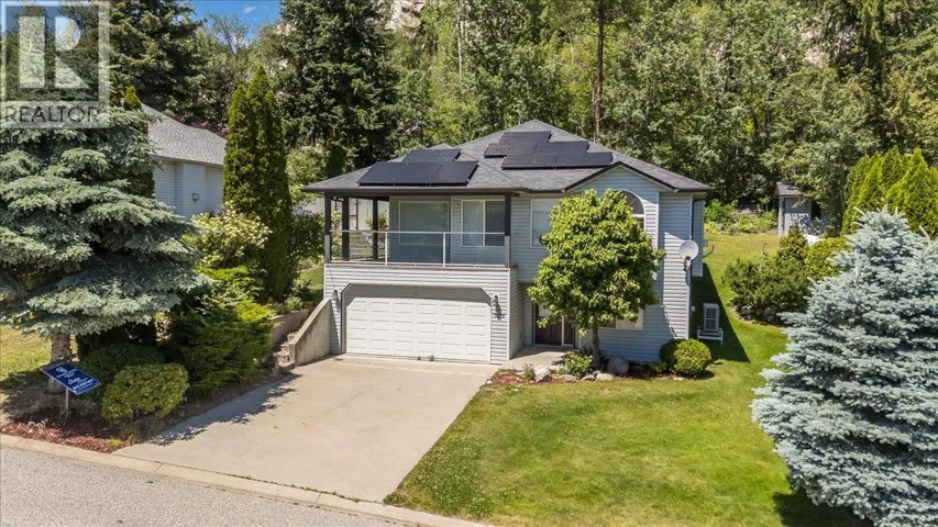 1479 37th Street, Castlegar, British Columbia V1N4J5