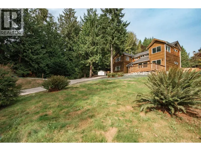 1646 GRANDVIEW ROAD, Gibsons, British Columbia V0N1V5