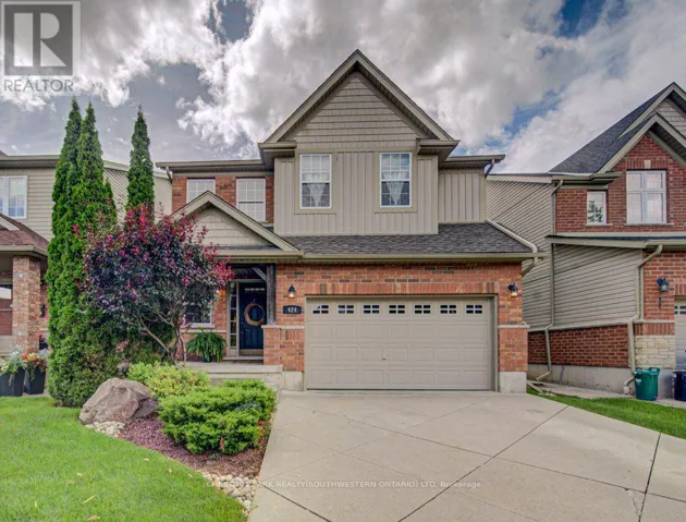 424 SAUVE CRESCENT, Waterloo, Ontario N2T2Y8