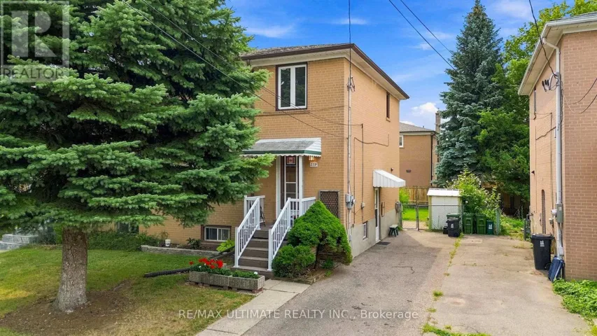 239 EILEEN AVENUE, Toronto (Rockcliffe-Smythe), Ontario M6N1W5