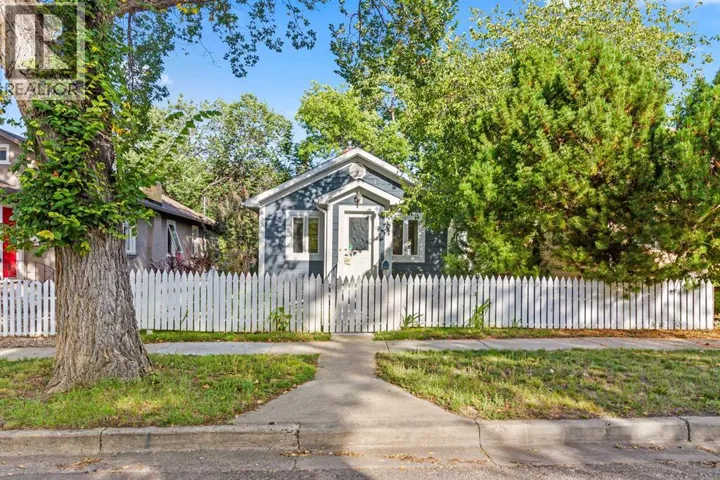 925 7A Street S, Lethbridge, Alberta T1J2J1