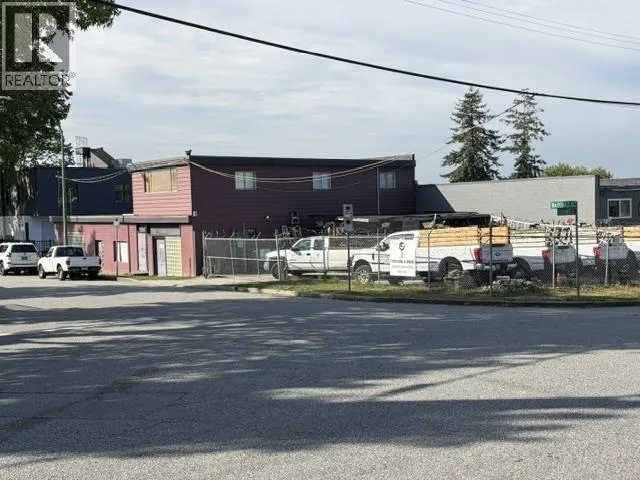 3960 GRANT STREET, Burnaby, British Columbia V5B2K1