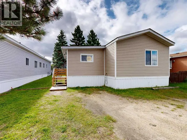 88 Hillpark Trailer Court, Whitecourt, Alberta T7S1J5