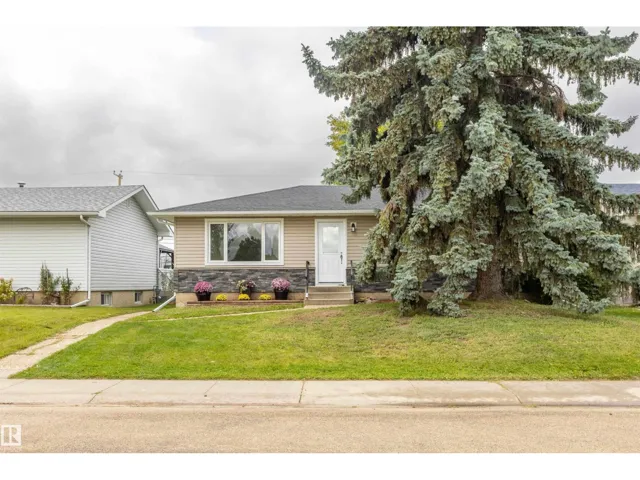 9908 99 ST, Morinville, Alberta T8R1G5