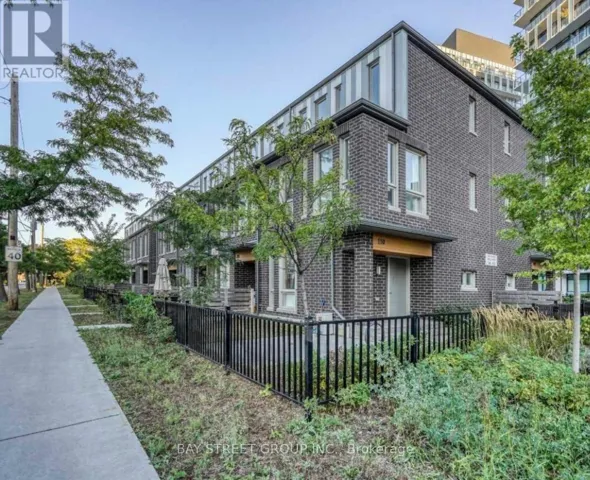 TH110 - 128 FAIRVIEW MALL DRIVE, Toronto (Don Valley Village), Ontario M2J0E8