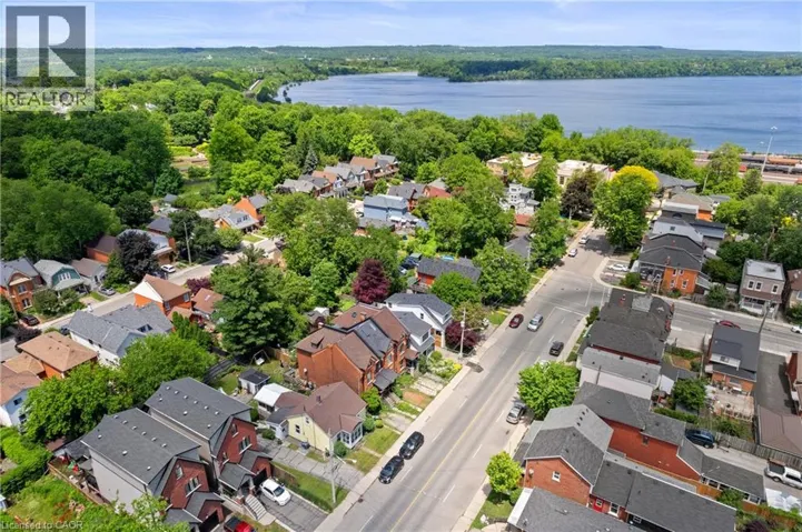 193 LOCKE Street N, Hamilton, Ontario L8R3B1