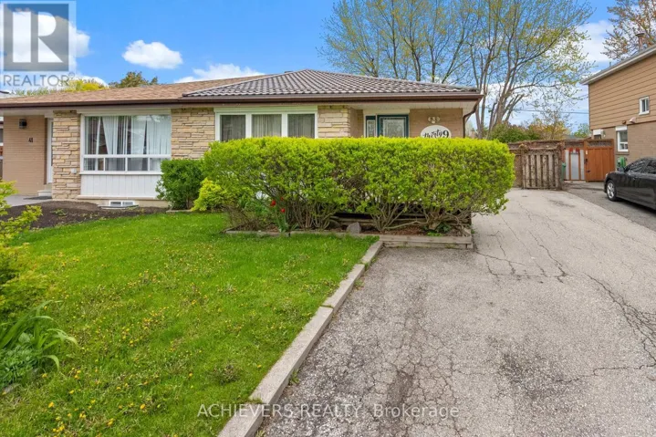 39 DANESBURY CRESCENT, Brampton (Southgate), Ontario L6T1T2