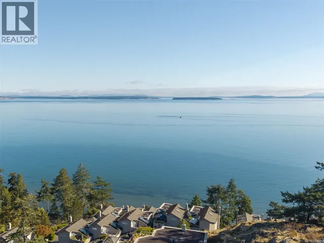 1 4771 Cordova Bay Rd, Saanich, British Columbia V8Y2J7