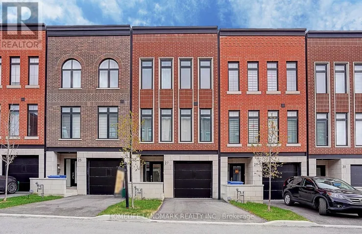 27 CHESTNUT COURT, Aurora, Ontario L4G4A4