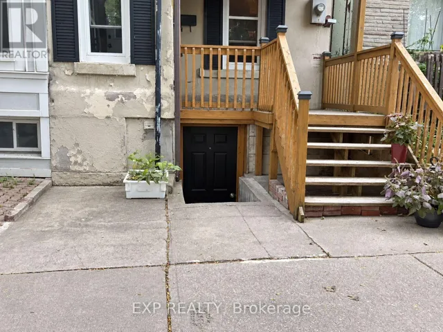 236 MUNRO STREET, Toronto (South Riverdale), Ontario M4M2C2