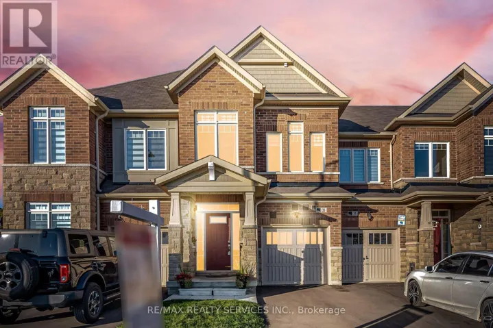 33 SPARROWBROOK STREET, Caledon, Ontario L7C4G8