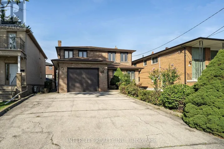 72 CHISWICK AVENUE, Toronto (Brookhaven-Amesbury), Ontario M6M4V3
