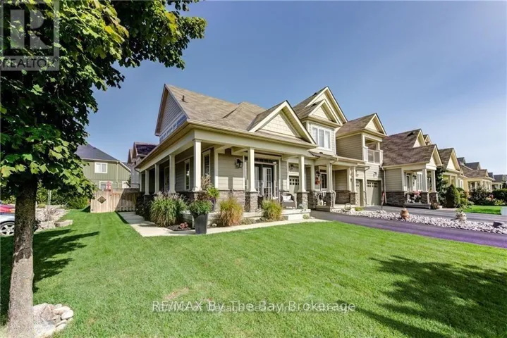 300 STONEBRIDGE BOULEVARD, Wasaga Beach, Ontario L9Z0E7