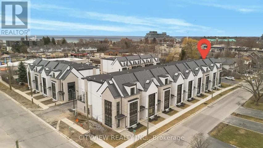 2284 SOVEREIGN STREET, Oakville (BR Bronte), Ontario L6L1L6