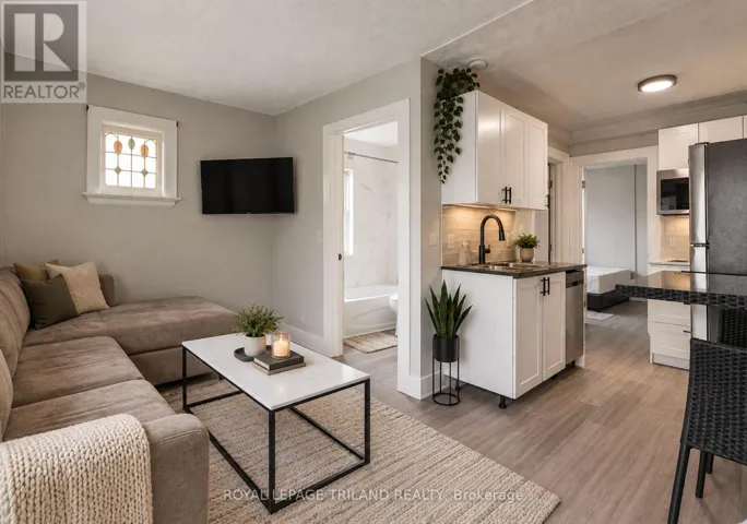 10 - 425 MCKENZIE AVENUE, London South (South F), Ontario N6C1V5
